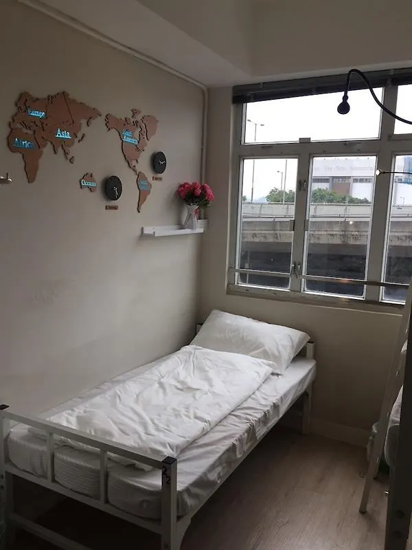 Apple Hotel Hong Kong Hostel